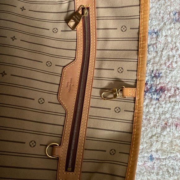 Louis Vuitton Monogram Delightful PM - Picture 7 of 16